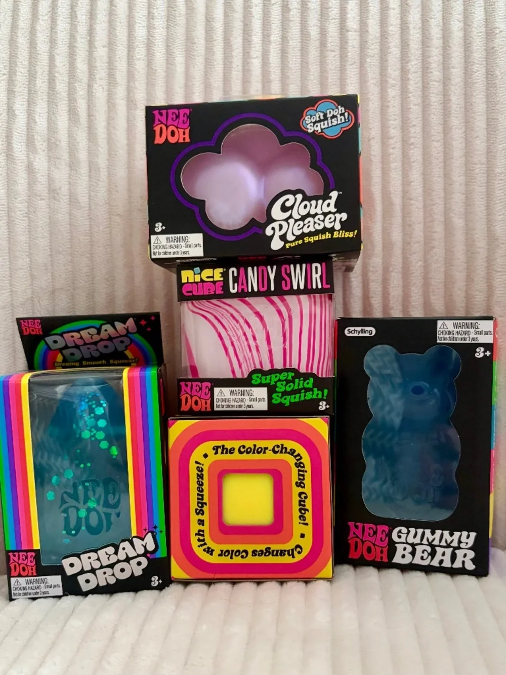 Needoh VIRAL squeezy toy bundle